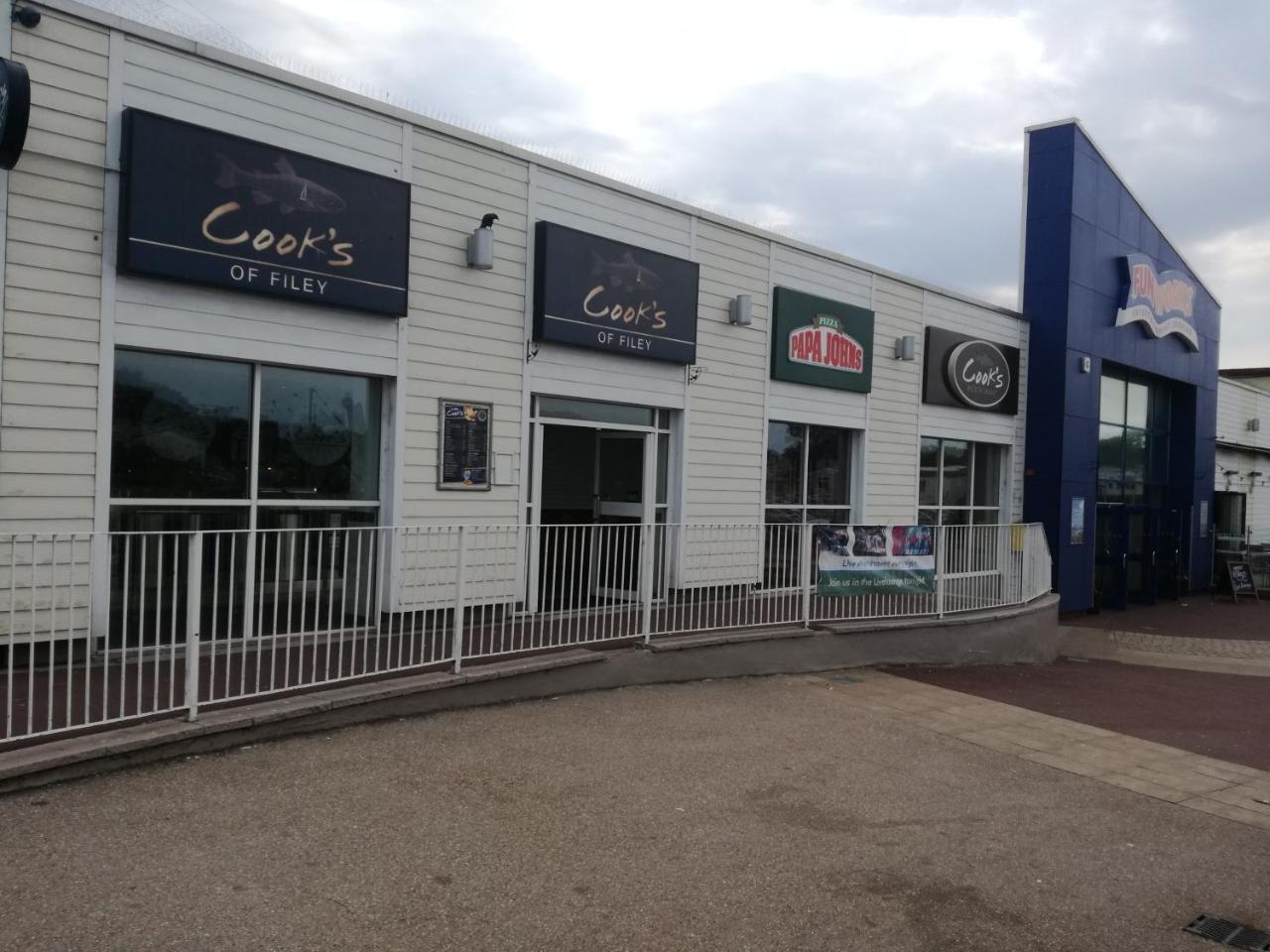 Happy Days Caravan Primrose Valley Filey Esterno foto